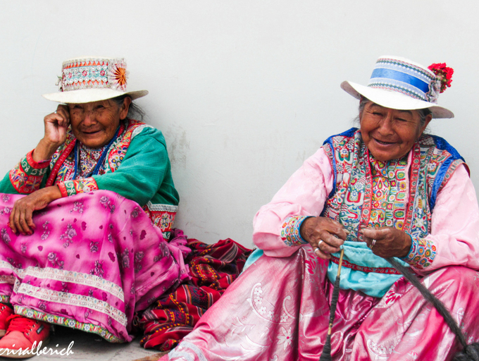 Mujeres collaguas, Perú