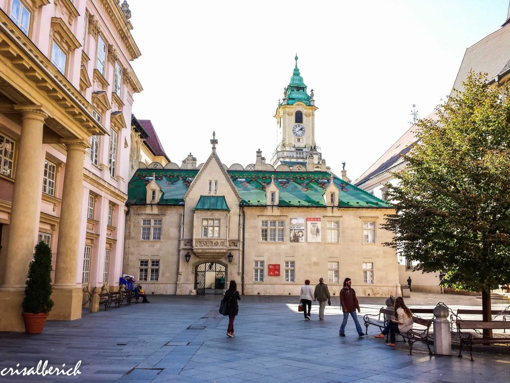 Qué ver en Bratislava: Museo Nacional y Ayuntamiento Bratislava