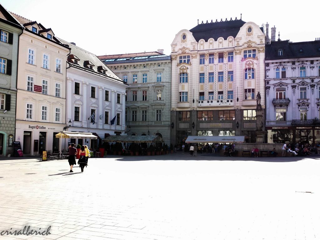Qué ver en Bratislava: Plaza Hlavné nám Bratislava