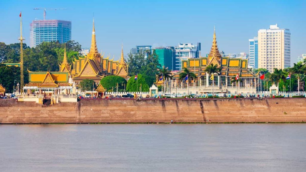 que ver en phnom penh por libre palacio real