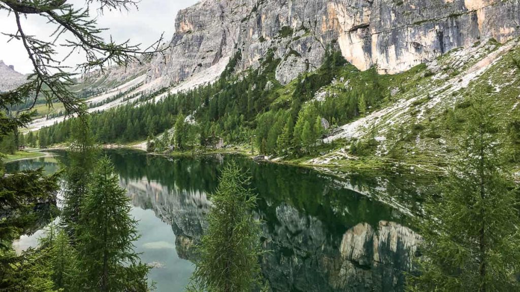 ruta lago federa croda da lago dolomitas