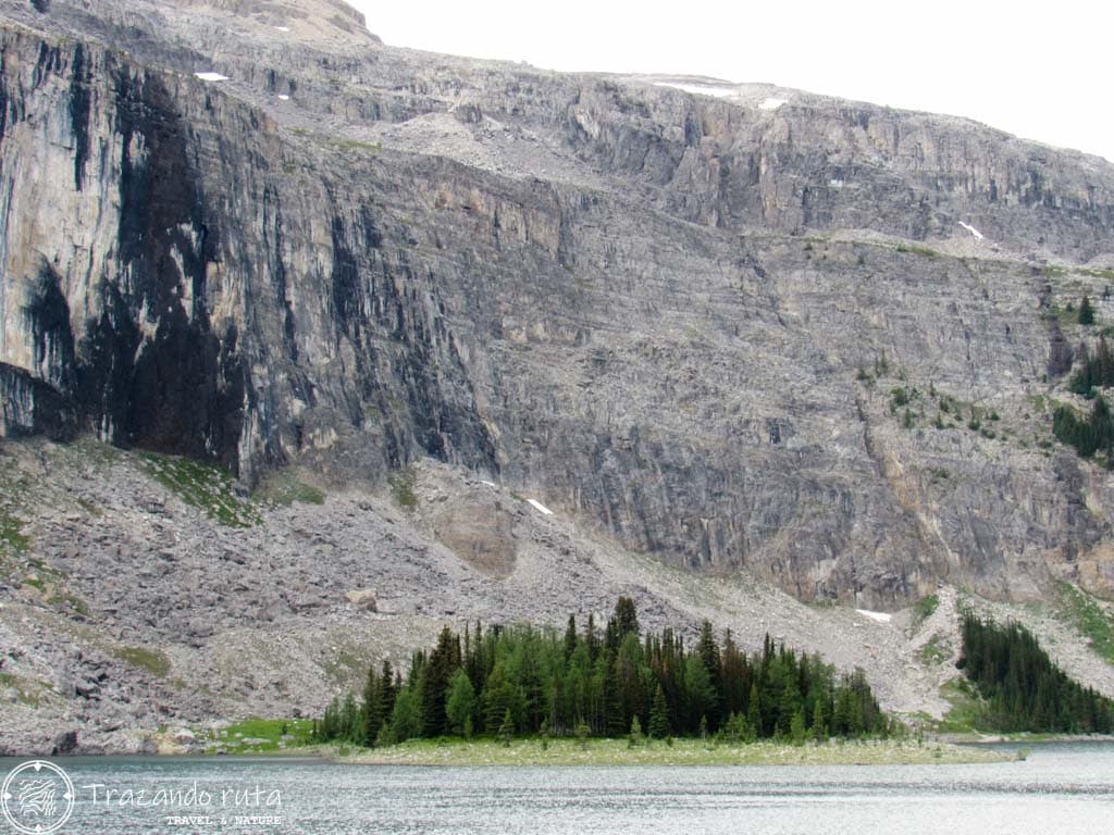 ruta al lago rockbound y tower lake, parque nacional de banff