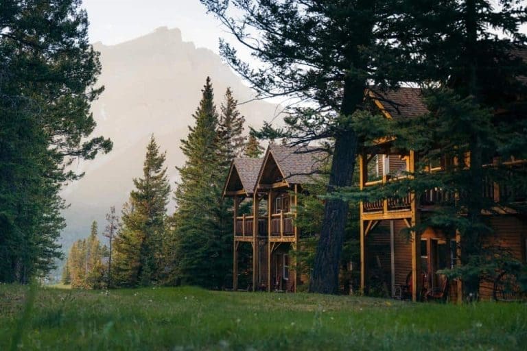 Los mejores HOTELES y CABAÑAS dónde dormir en Banff, Canadá
