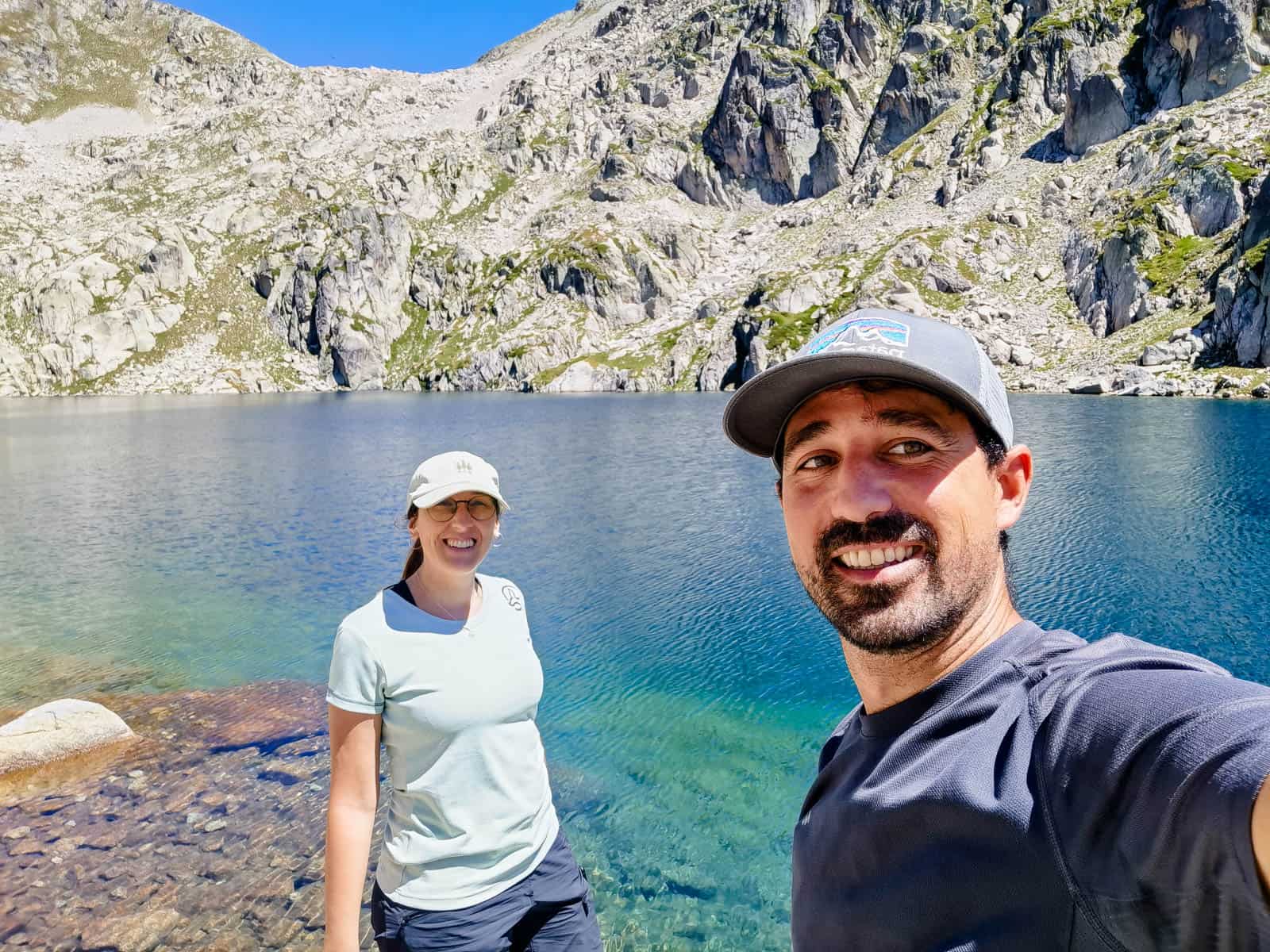 lac nere valle marcadau cauterets en el parque nacional de los pirineos, Francia