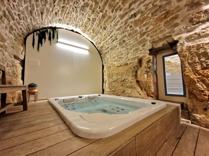 alojamiento con jacuzzi catalunya privado