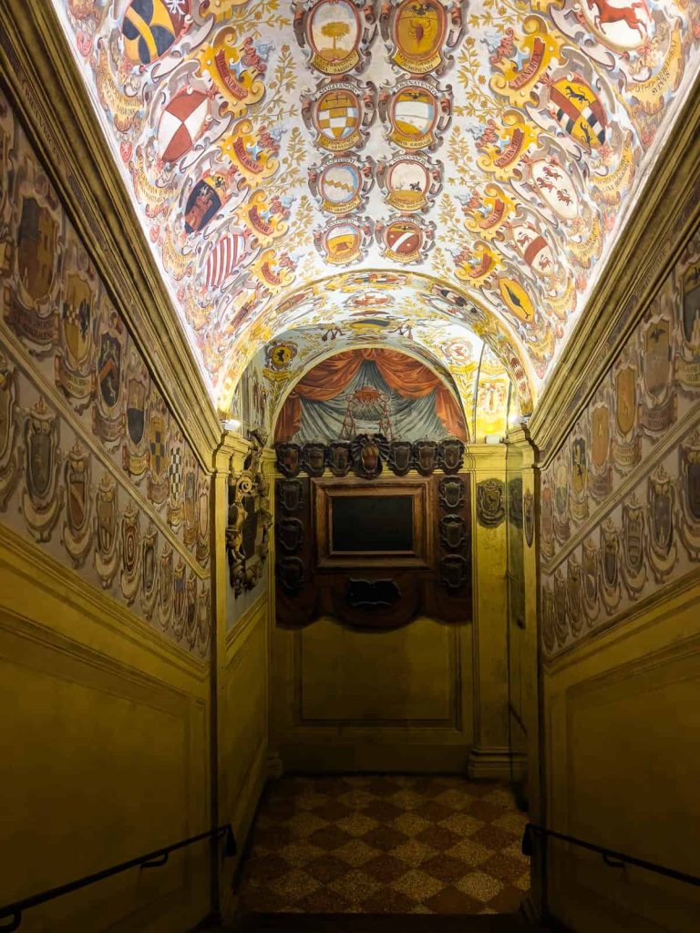 qué hacer en bolonia en 2 días palacio archiginnasio entradas