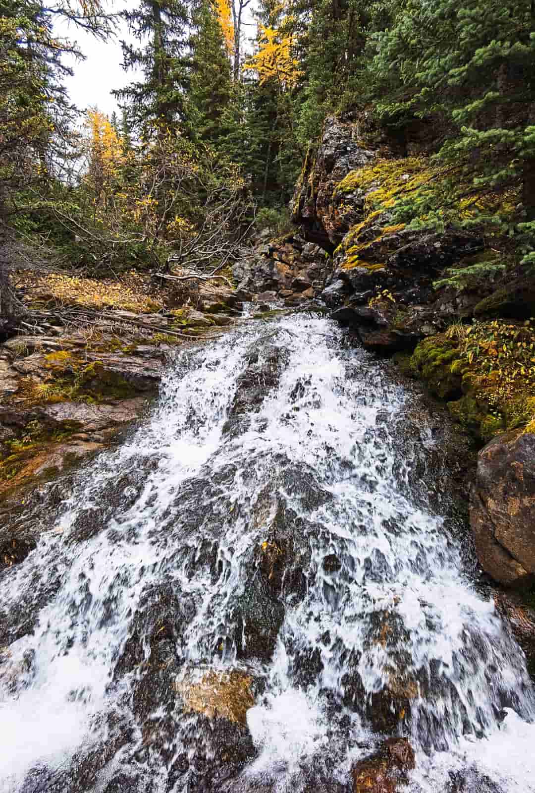 ruta arethusa cirque canadá cascada