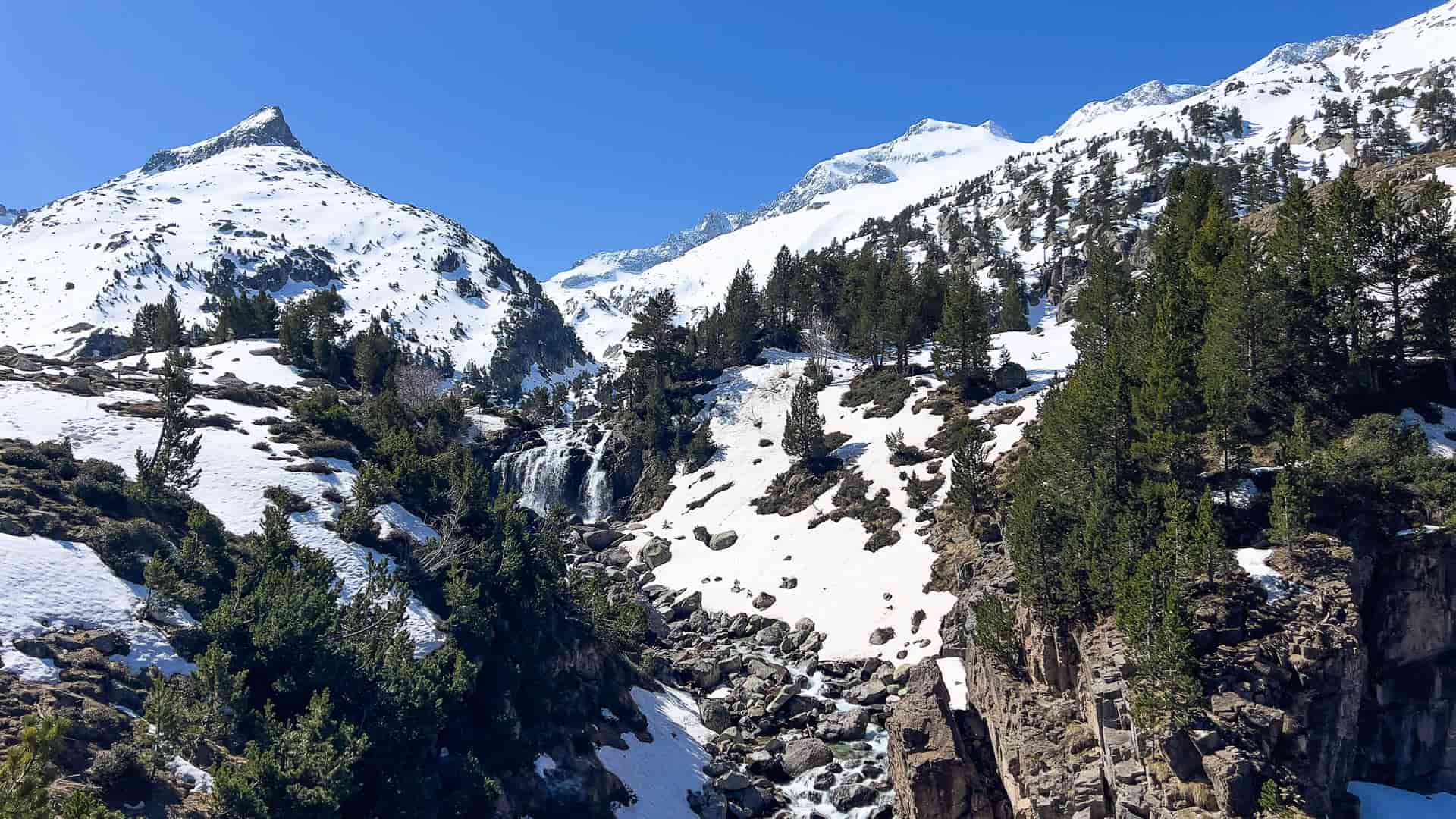 ruta forau d'aigualluts benasque parque natural posets maladeta