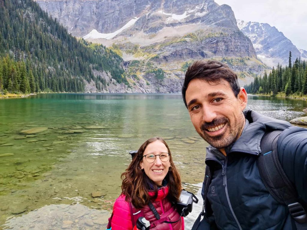 ruta lago arnica banff otoño