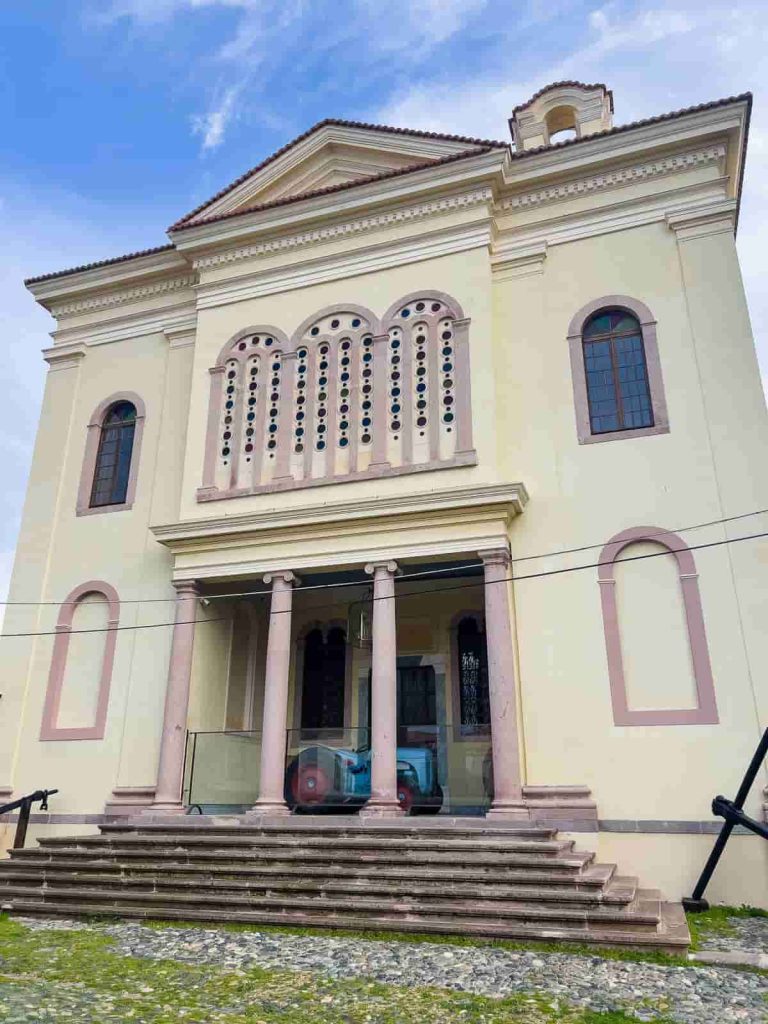 que ver en la isla de cunda iglesia taksiyarhis