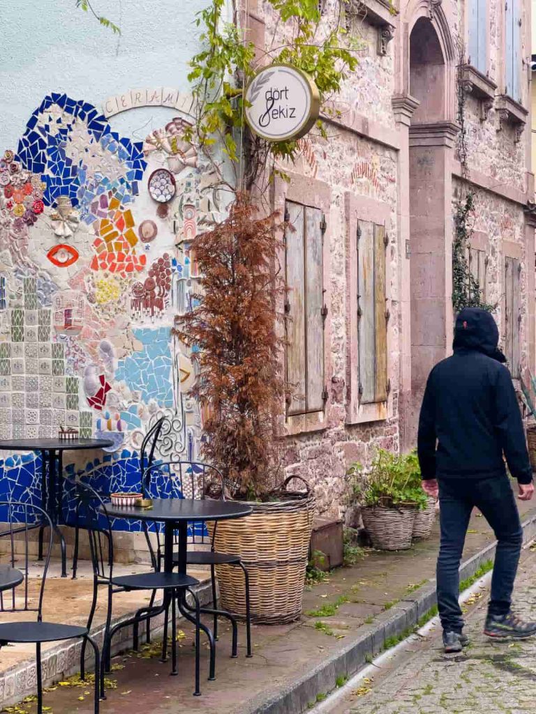 centro historico de ayvalik que ver