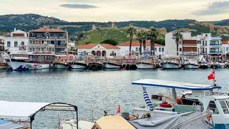 que ver en foça turquia