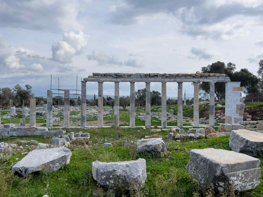 templo de dionisio teos turquia