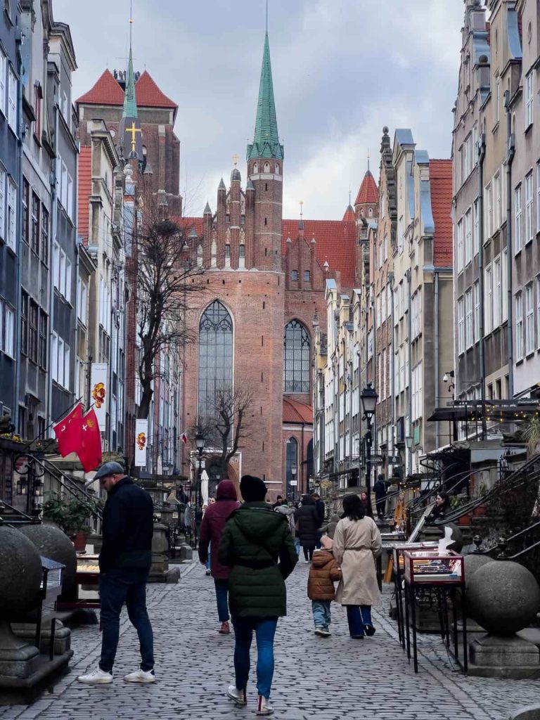 calle mariacka y basilica santa maria gdansk