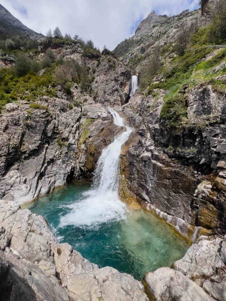 cascada de lalarri valle de pineta