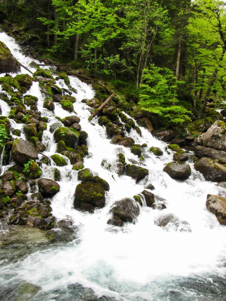 ruta a la cascada uelhs deth joeu