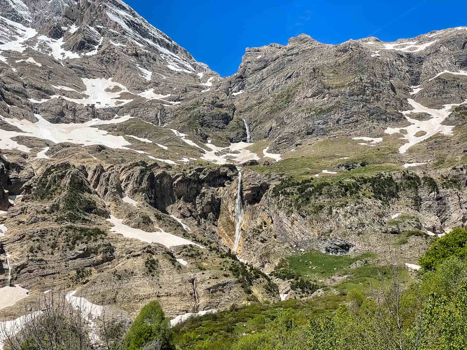 circo glaciar pineta y cascada del cinca