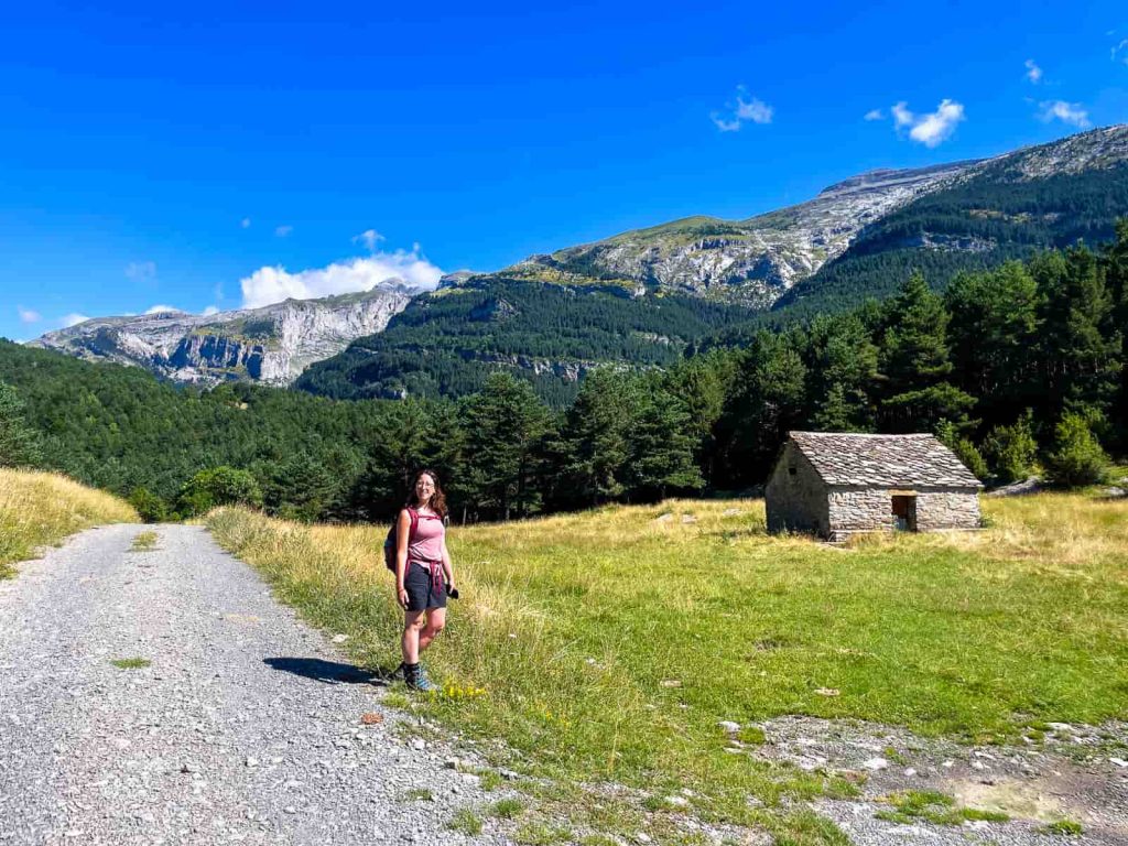 sendero la valle escuaín