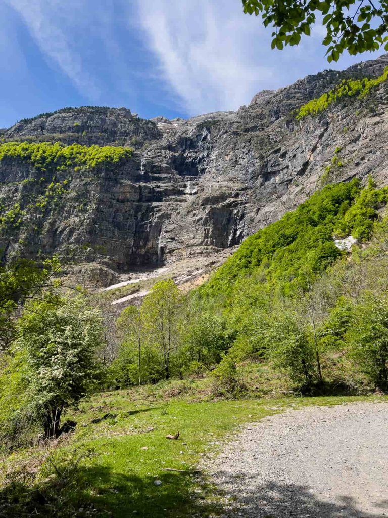 pista ruta cascada del cinca valle de pineta
