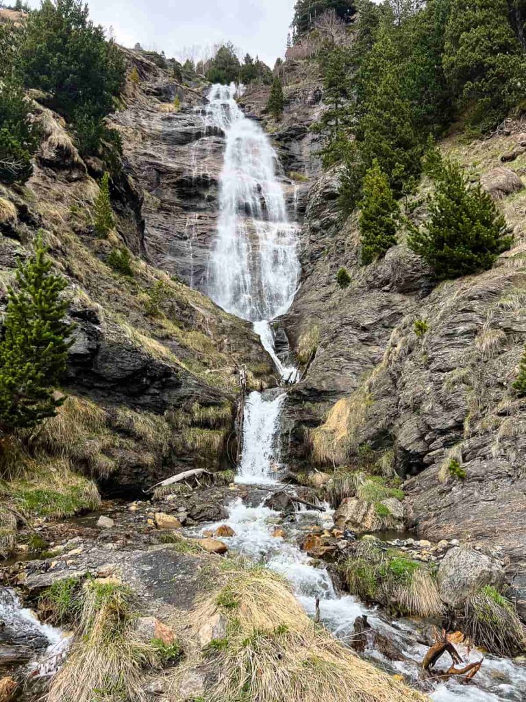 cascada de clotet cerler, excursion para hacer con niños