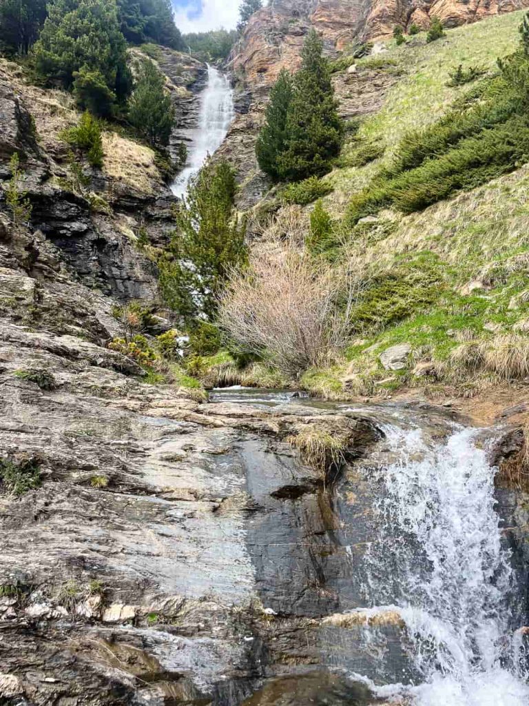 cascada de la mascarada en cerler