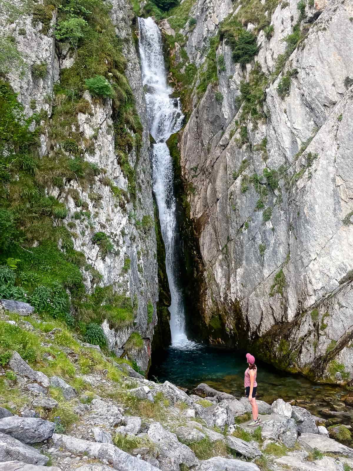 cascada de sanchese lescun