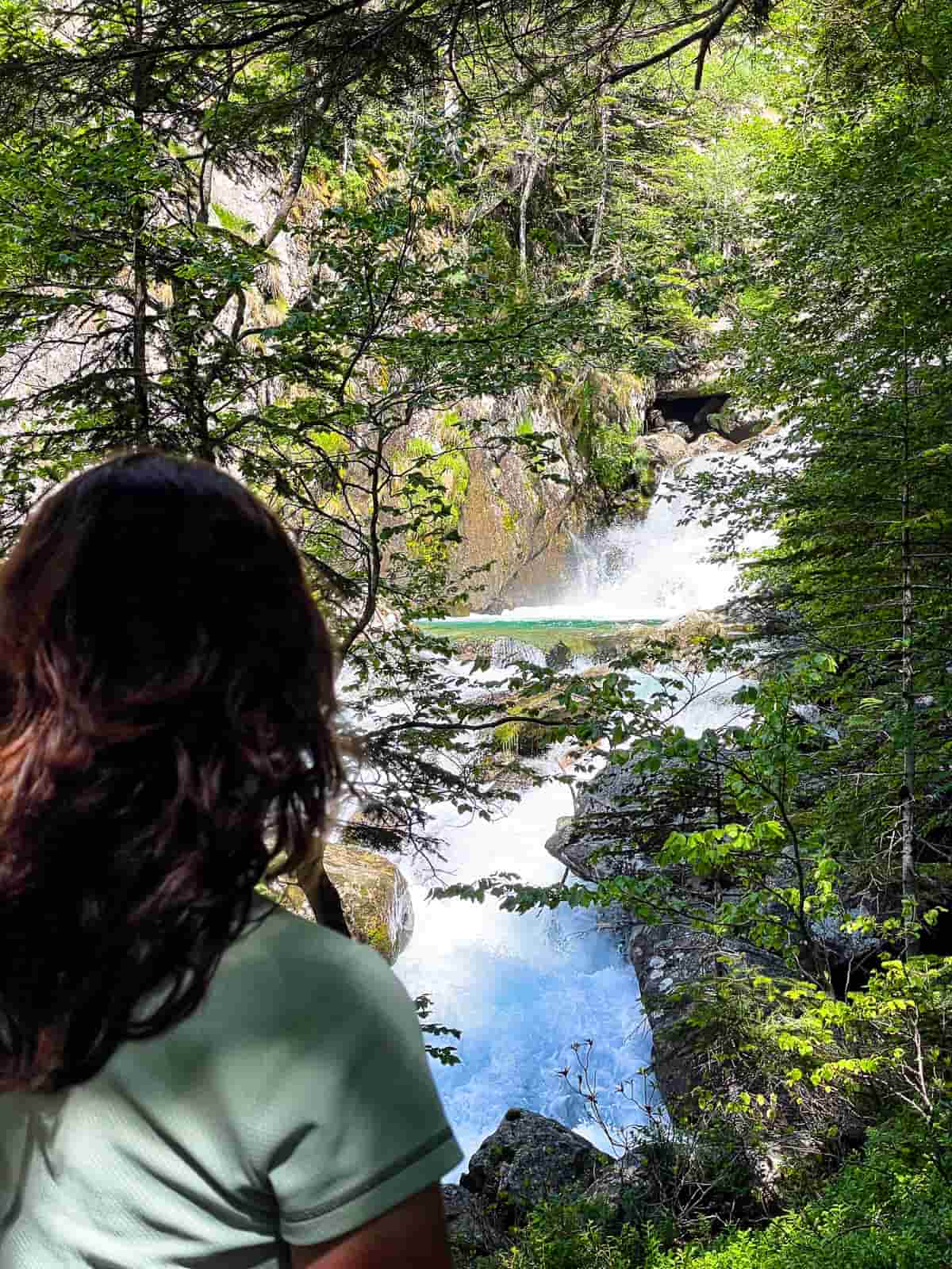 ruta a la cascada del pi a la vall de salenques, pn posets maladeta
