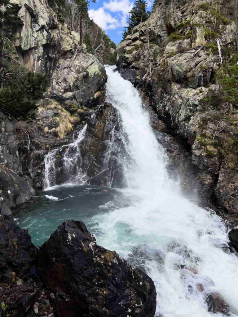 saltos y pozas gorgas de alba